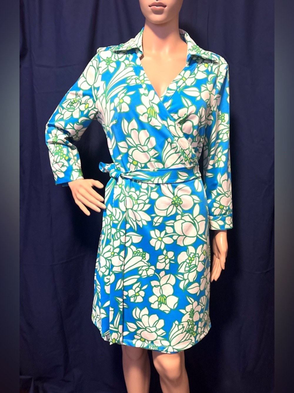 Julie Brown NYC Blue White Floral Print Wrap Dress Long Sleeve Women’s Sz Large